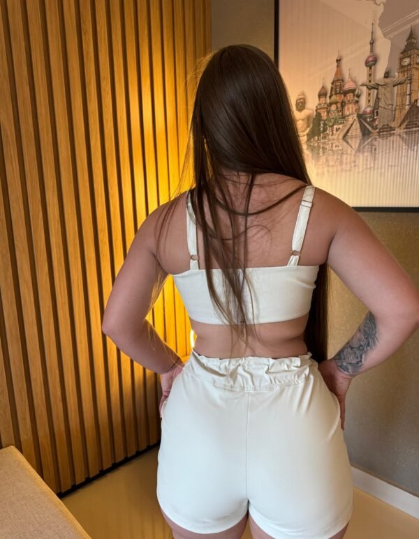 Conjunto Shorts e Cropped em Couro Modern Virgínia Full - Imagem 6