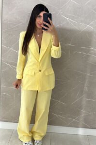 blazer-amarelo-4-4d10f8cc812951fc9217222696458408-1024-1024
