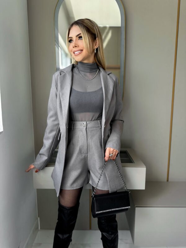 Conjunto Blazer e Short - Imagem 2