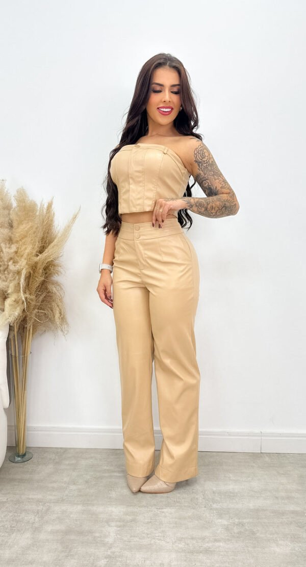 Conjunto Feminino Couro Cropped e Calça Pantalona Jenni - Imagem 9